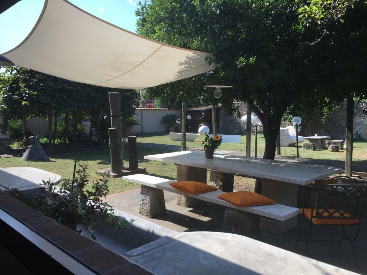 B&B L' Orangerie Пиетрасанта Екстериор снимка